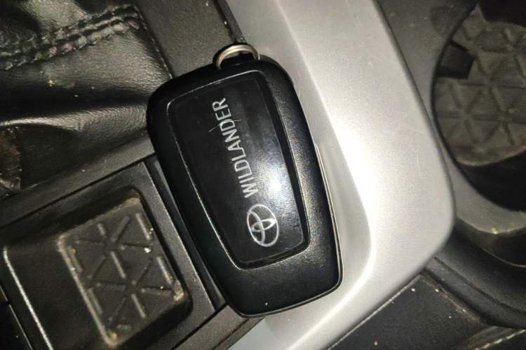 Used Toyota Wildlander 2023 Dual-Motor 2.5L E-CVT Two-Wheel Drive Luxury PLUS Edition Interior 1
