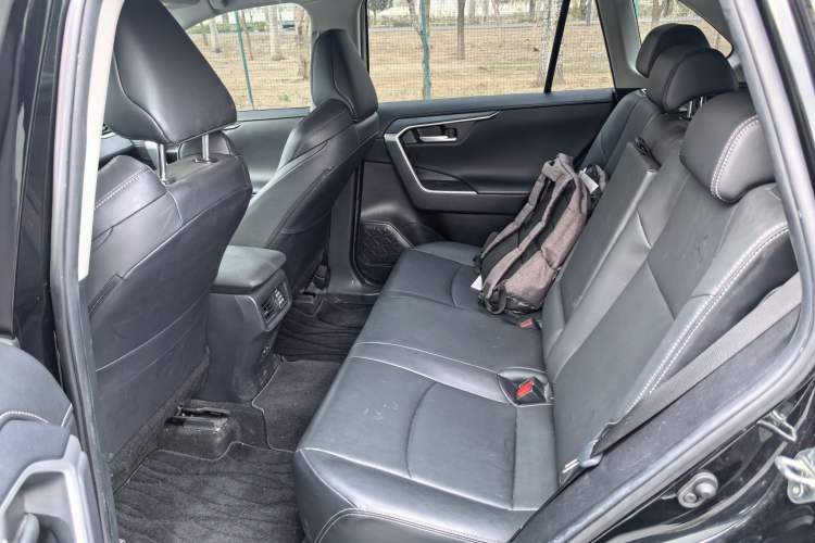 Used Toyota Wildlander 2023 2.0L CVT Two-Wheel Drive Urban Edition Interior 4