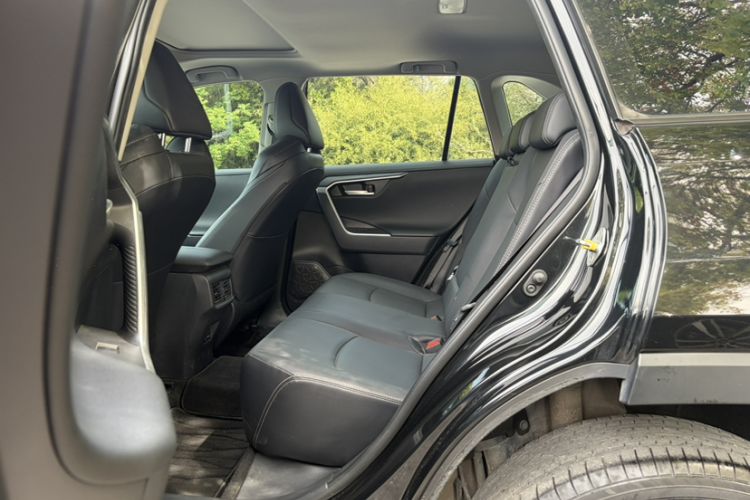 Used Toyota Wildlander 2023 2.0L CVT Two-Wheel Drive Urban Edition Interior 5