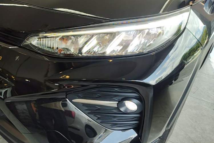 Used Toyota Wildlander 2023 2.0L CVT Two-Wheel Drive Leading Edition Left Front Headlight