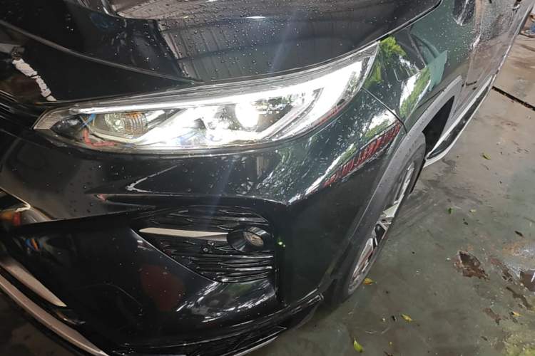 Used Toyota Wildlander 2023 Dual-Motor 2.5L E-CVT Two-Wheel Drive Luxury PLUS Edition Left Front Headlight
