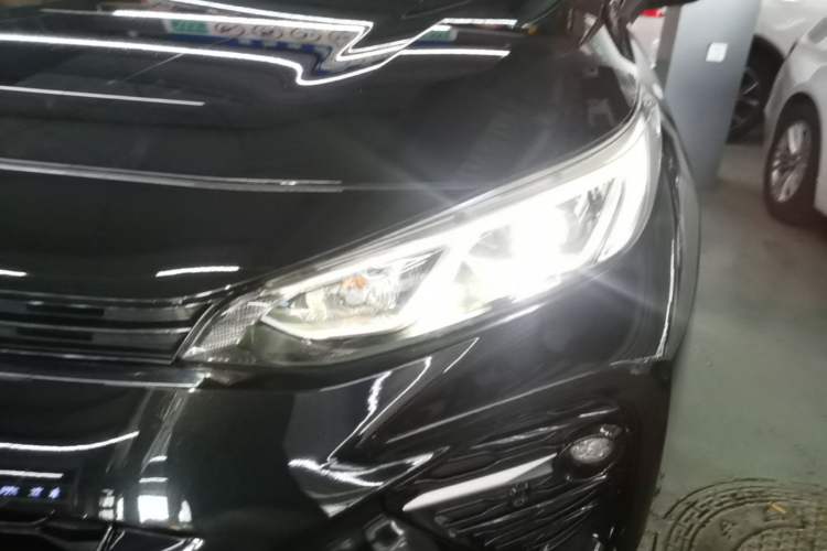 Used Toyota Wildlander 2023 2.0L CVT Two-Wheel Drive Luxury PLUS Edition Left Front Headlight