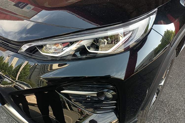 Used Toyota Wildlander 2023 Dual-Motor 2.5L E-CVT Four-Wheel Drive Prestige Edition Left Front Headlight