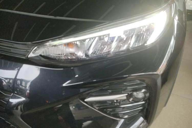 Used Toyota Wildlander 2023 2.0L CVT Two-Wheel Drive Urban Edition Left Front Headlight