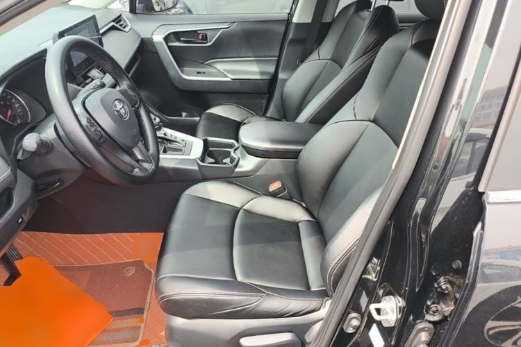 Used Toyota Wildlander 2023 2.0L CVT Two-Wheel Drive Leading Edition Left Front Seat