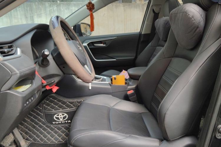 Used Toyota Wildlander 2023 2.0L CVT Four-Wheel Drive Luxury PLUS Edition Left Front Seat