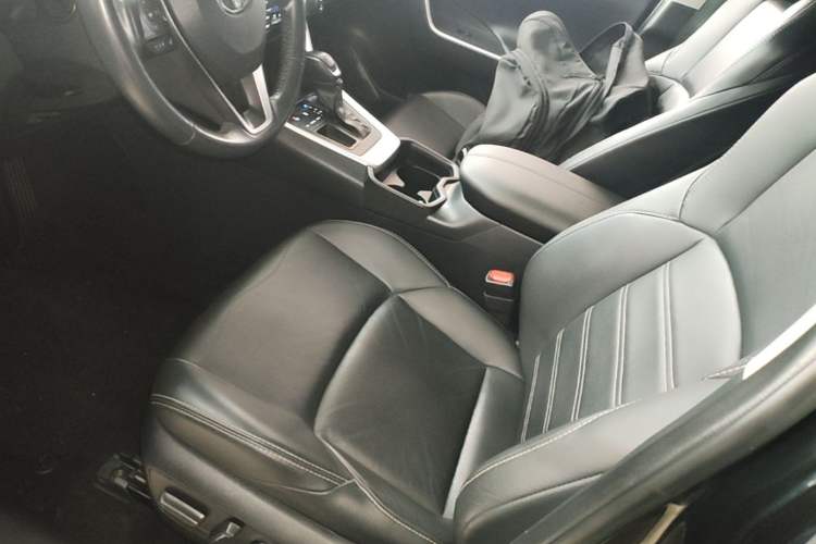 Used Toyota Wildlander 2023 2.0L CVT Two-Wheel Drive Luxury PLUS Edition Left Front Seat