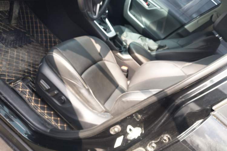 Used Toyota Wildlander 2023 2.0L CVT Two-Wheel Drive Urban Edition Left Front Seat