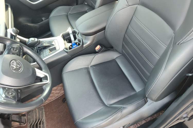 Used Toyota Wildlander 2023 2.0L CVT Four-Wheel Drive Luxury PLUS Edition Left Front Seat