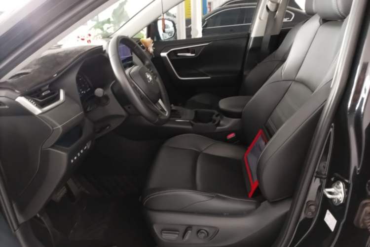 Used Toyota Wildlander 2023 2.0L CVT Two-Wheel Drive Prestige Version Left Front Seat