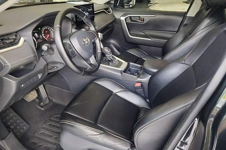 Used Toyota Wildlander 2023 2.0L CVT Two-Wheel Drive Leading Edition Left Front Seat