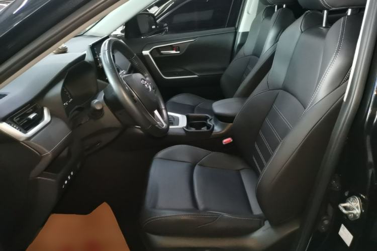 Used Toyota Wildlander 2023 2.0L CVT Two-Wheel Drive Luxury PLUS Edition Left Front Seat