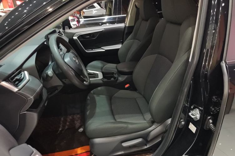 Used Toyota Wildlander 2023 2.0L CVT Two-Wheel Drive Leading Edition Left Front Seat