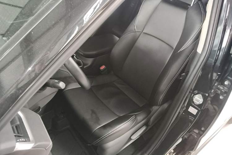 Used Toyota Wildlander 2023 2.0L CVT Two-Wheel Drive Leading Edition Left Front Seat