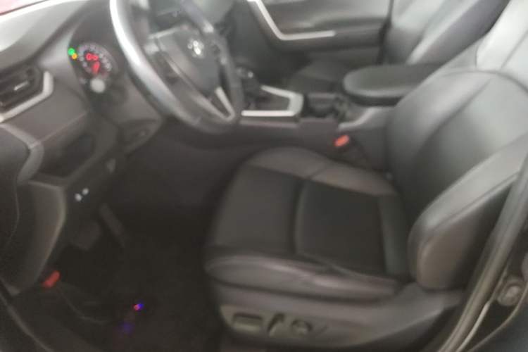 Used Toyota Wildlander 2023 2.0L CVT Two-Wheel Drive Urban Edition Left Front Seat