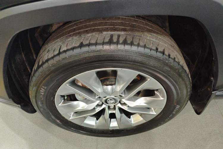 Used Toyota Wildlander 2023 2.0L CVT Two-Wheel Drive Leading Edition Left Front Wheel Hub