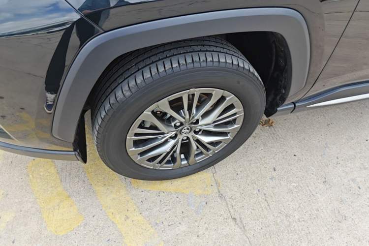 Used Toyota Wildlander 2023 2.0L CVT Four-Wheel Drive Luxury PLUS Edition Left Front Wheel Hub