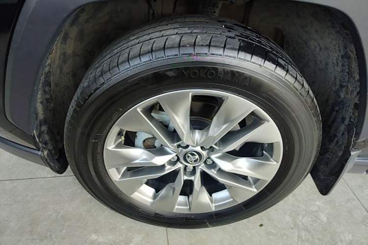 Used Toyota Wildlander 2023 2.0L CVT Two-Wheel Drive Leading Edition Left Front Wheel Hub