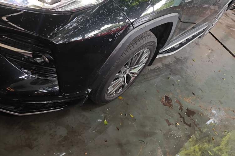 Used Toyota Wildlander 2023 Dual-Motor 2.5L E-CVT Two-Wheel Drive Luxury PLUS Edition Left Front Wheel Hub