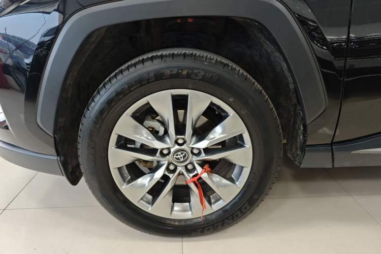 Used Toyota Wildlander 2023 2.0L CVT Two-Wheel Drive Leading Edition Left Front Wheel Hub