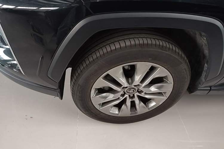 Used Toyota Wildlander 2023 2.0L CVT Two-Wheel Drive Leading Edition Left Front Wheel Hub