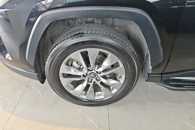 Used Toyota Wildlander 2023 2.0L CVT Two-Wheel Drive Leading Edition Left Front Wheel Hub