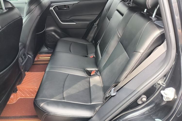 Used Toyota Wildlander 2023 2.0L CVT Two-Wheel Drive Leading Edition Left Rear Seat