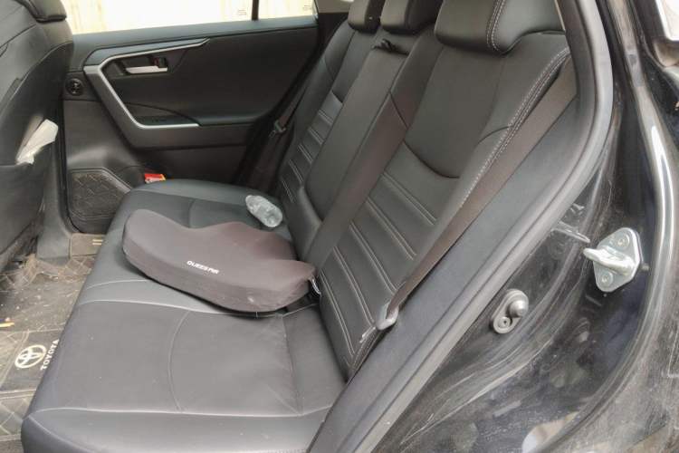 Used Toyota Wildlander 2023 2.0L CVT Four-Wheel Drive Luxury PLUS Edition Left Rear Seat