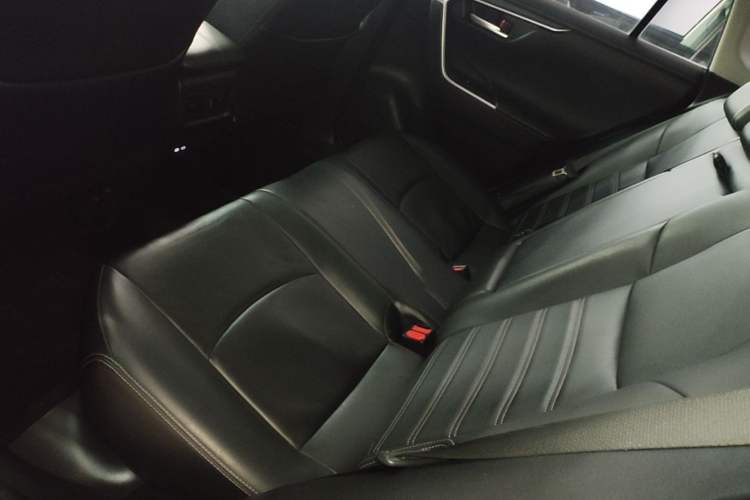 Used Toyota Wildlander 2023 2.0L CVT Two-Wheel Drive Luxury PLUS Edition Left Rear Seat