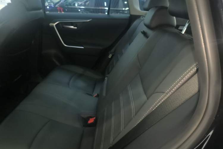 Used Toyota Wildlander 2023 2.0L CVT Two-Wheel Drive Luxury PLUS Edition Left Rear Seat