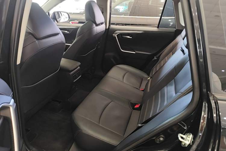 Used Toyota Wildlander 2023 2.0L CVT Two-Wheel Drive Luxury PLUS Edition Left Rear Seat