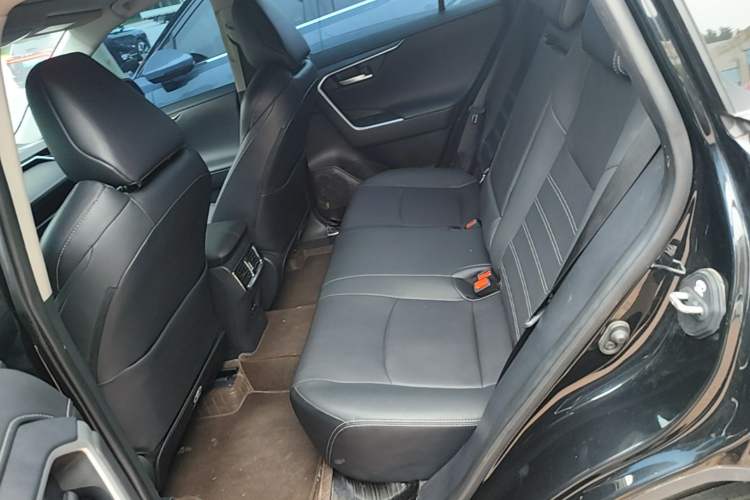Used Toyota Wildlander 2023 2.0L CVT Two-Wheel Drive Luxury PLUS Edition Left Rear Seat