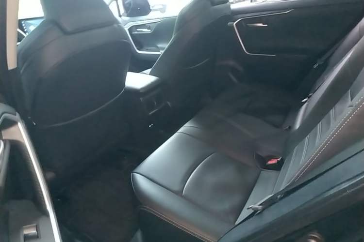 Used Toyota Wildlander 2023 2.0L CVT Two-Wheel Drive Luxury PLUS Edition Left Rear Seat