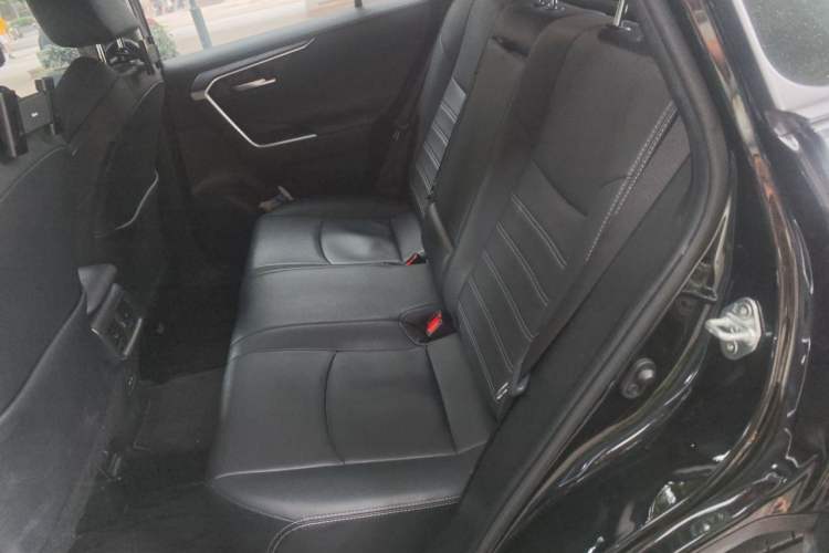 Used Toyota Wildlander 2023 2.0L CVT Two-Wheel Drive Luxury PLUS Edition Left Rear Seat
