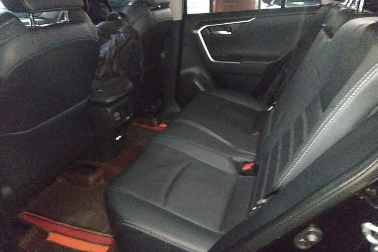 Used Toyota Wildlander 2023 2.0L CVT Two-Wheel Drive Luxury PLUS Edition Left Rear Seat