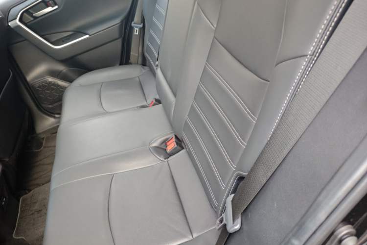 Used Toyota Wildlander 2023 2.0L CVT Four-Wheel Drive Luxury PLUS Edition Left Rear Seat
