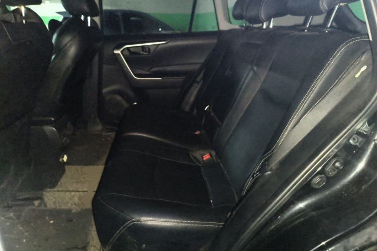 Used Toyota Wildlander 2023 2.0L CVT Two-Wheel Drive Leading Edition Left Rear Seat