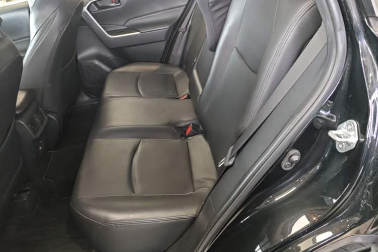 Used Toyota Wildlander 2023 2.0L CVT Two-Wheel Drive Leading Edition Left Rear Seat