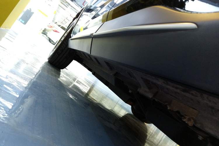 Used Toyota Wildlander 2023 Dual-Engine 2.5L E-CVT Two-Wheel Drive Urban Edition Left Side Sill