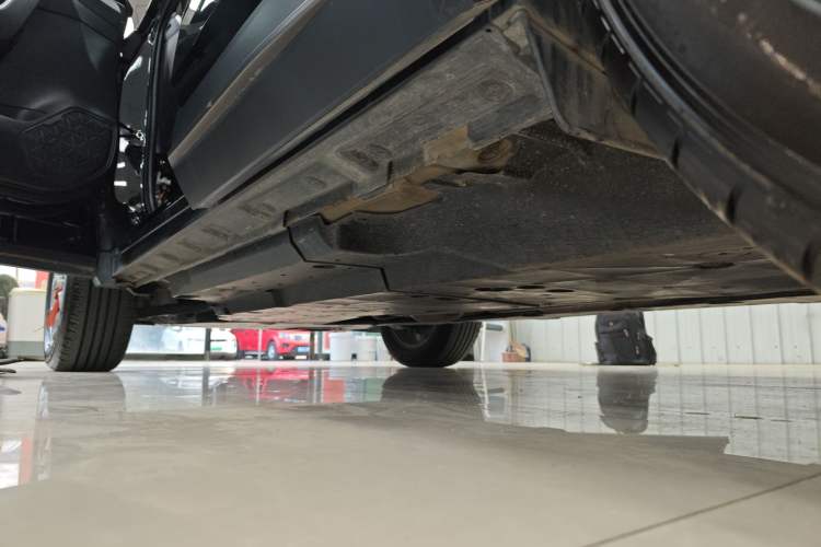 Used Toyota Wildlander 2023 2.0L CVT Two-Wheel Drive Leading Edition Left Side Sill