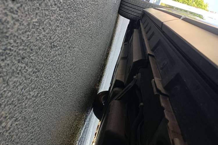 Used Toyota Wildlander 2023 Dual-Motor 2.5L E-CVT Four-Wheel Drive Prestige Edition Left Side Sill