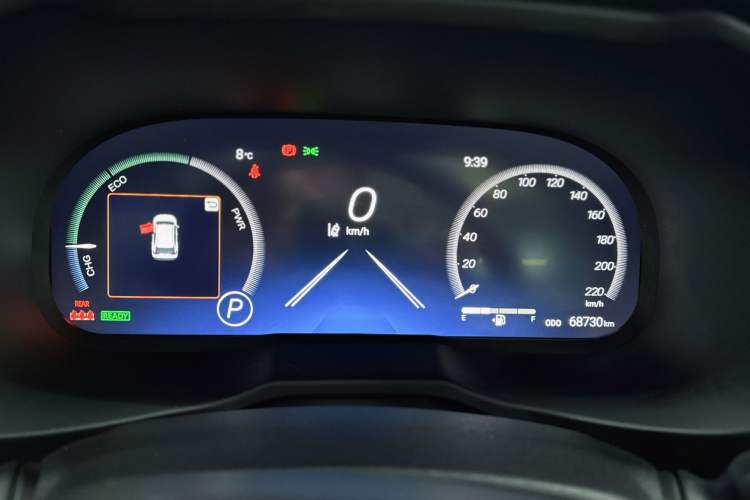 Used Toyota Wildlander 2023 Dual-Motor 2.5L E-CVT Two-Wheel Drive Luxury PLUS Edition Odometer Close Up