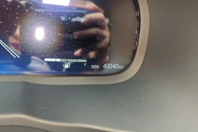Used Toyota Wildlander 2023 2.0L CVT Two-Wheel Drive Luxury PLUS Edition Odometer Close Up