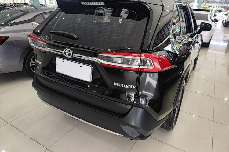 Used Toyota Wildlander 2023 2.0L CVT Two-Wheel Drive Luxury PLUS Edition Rear Right 45 Deg