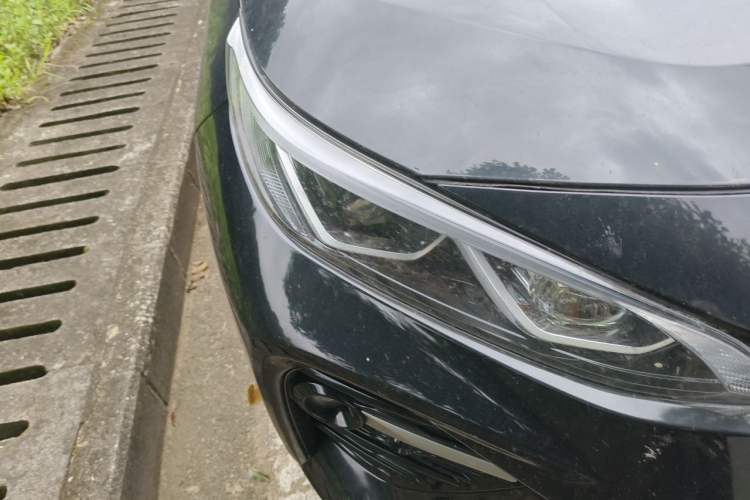 Used Toyota Wildlander 2023 Dual-Motor 2.5L E-CVT Two-Wheel Drive Luxury PLUS Edition Right Front Headlight