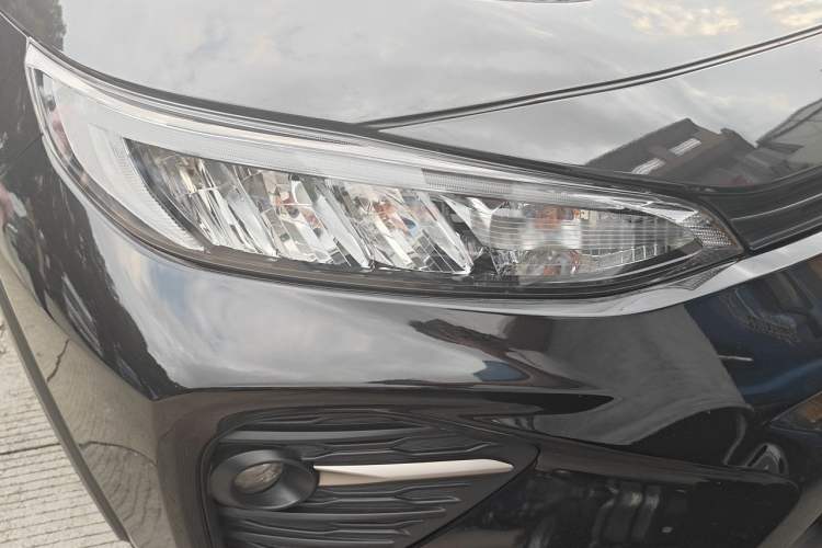 Used Toyota Wildlander 2023 2.0L CVT Two-Wheel Drive Leading Edition Right Front Headlight