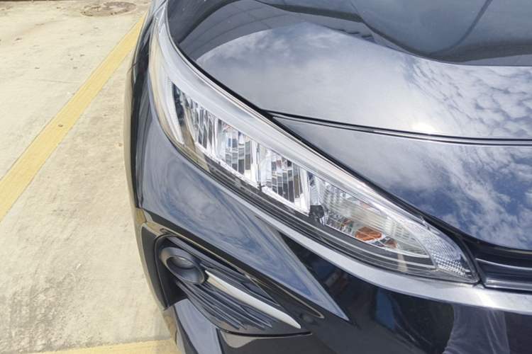 Used Toyota Wildlander 2023 2.0L CVT Two-Wheel Drive Leading Edition Right Front Headlight