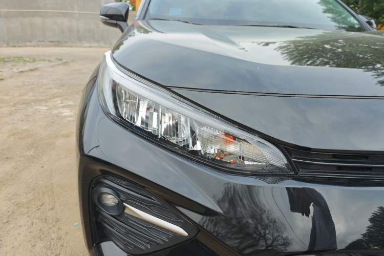 Used Toyota Wildlander 2023 2.0L CVT Two-Wheel Drive Leading Edition Right Front Headlight