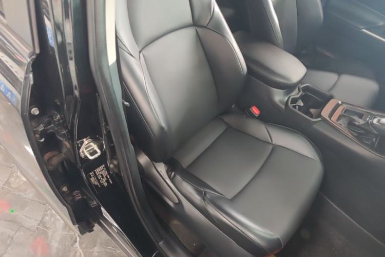 Used Toyota Wildlander 2023 2.0L CVT Two-Wheel Drive Leading Edition Right Front Seat