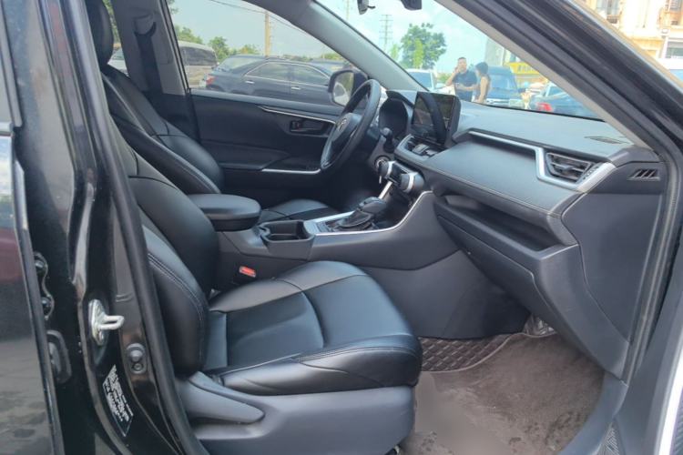 Used Toyota Wildlander 2023 2.0L CVT Two-Wheel Drive Leading Edition Right Front Seat